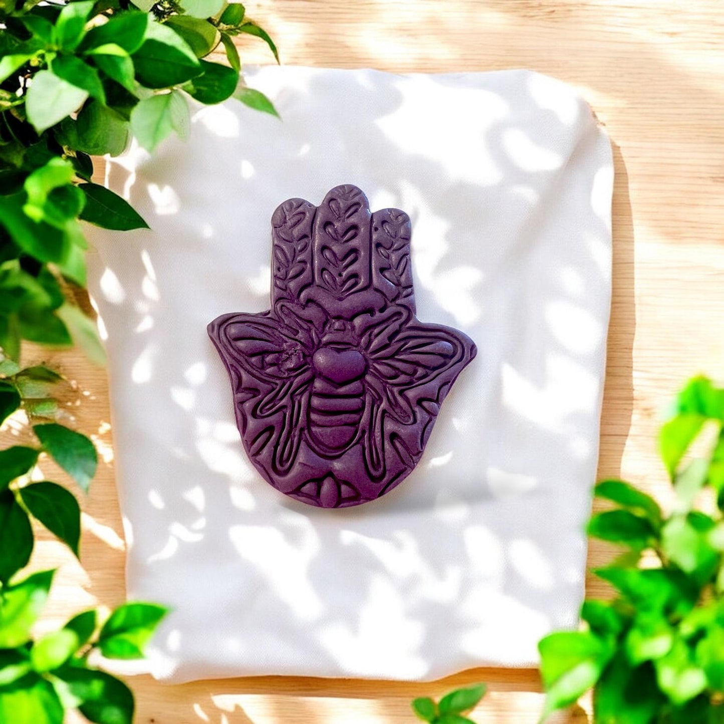 close up of hamsa hand design cutter