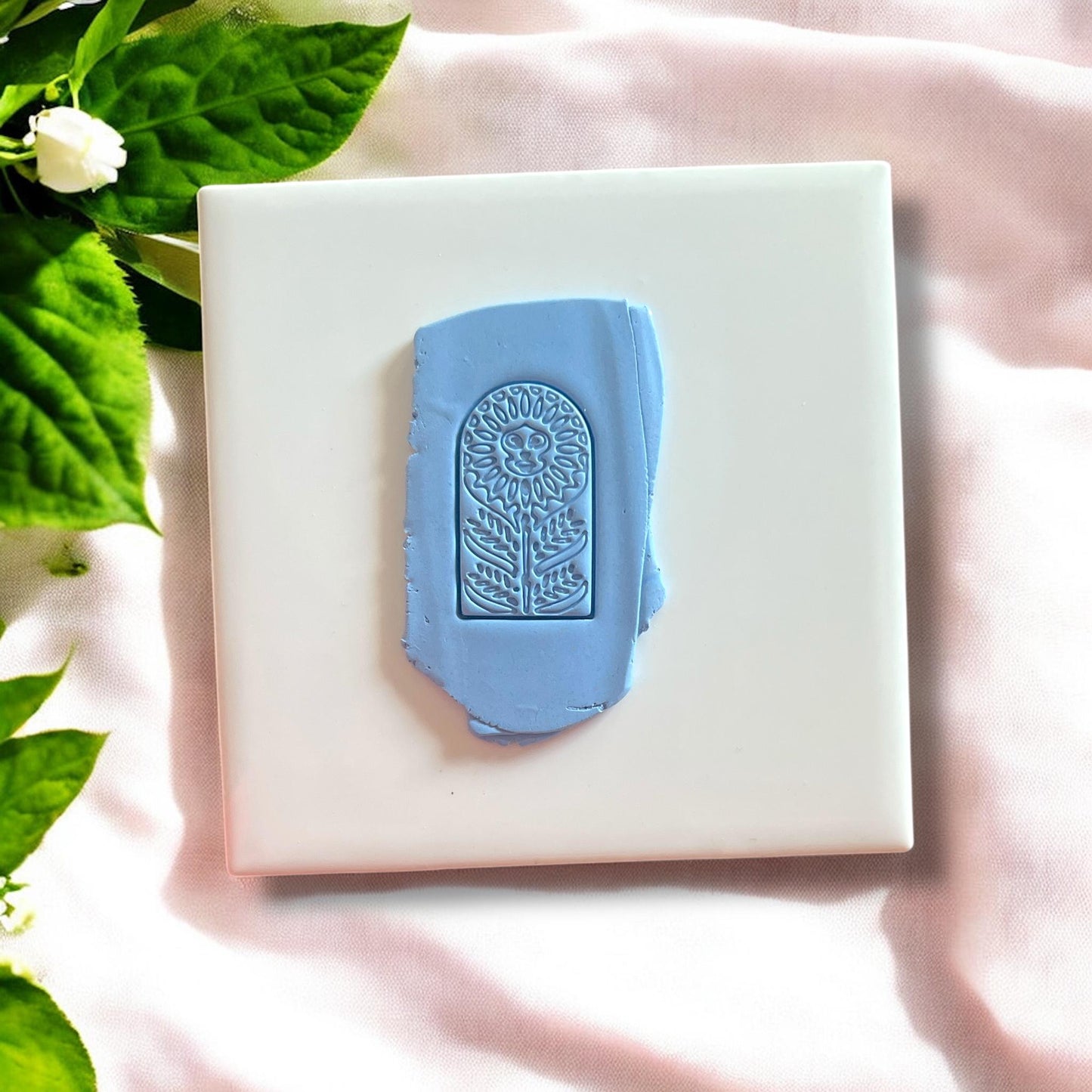 Scandinavian Sunflower Arch cutter for polymer clay, ideal for boho dangle earrings and floral jewelry crafting.