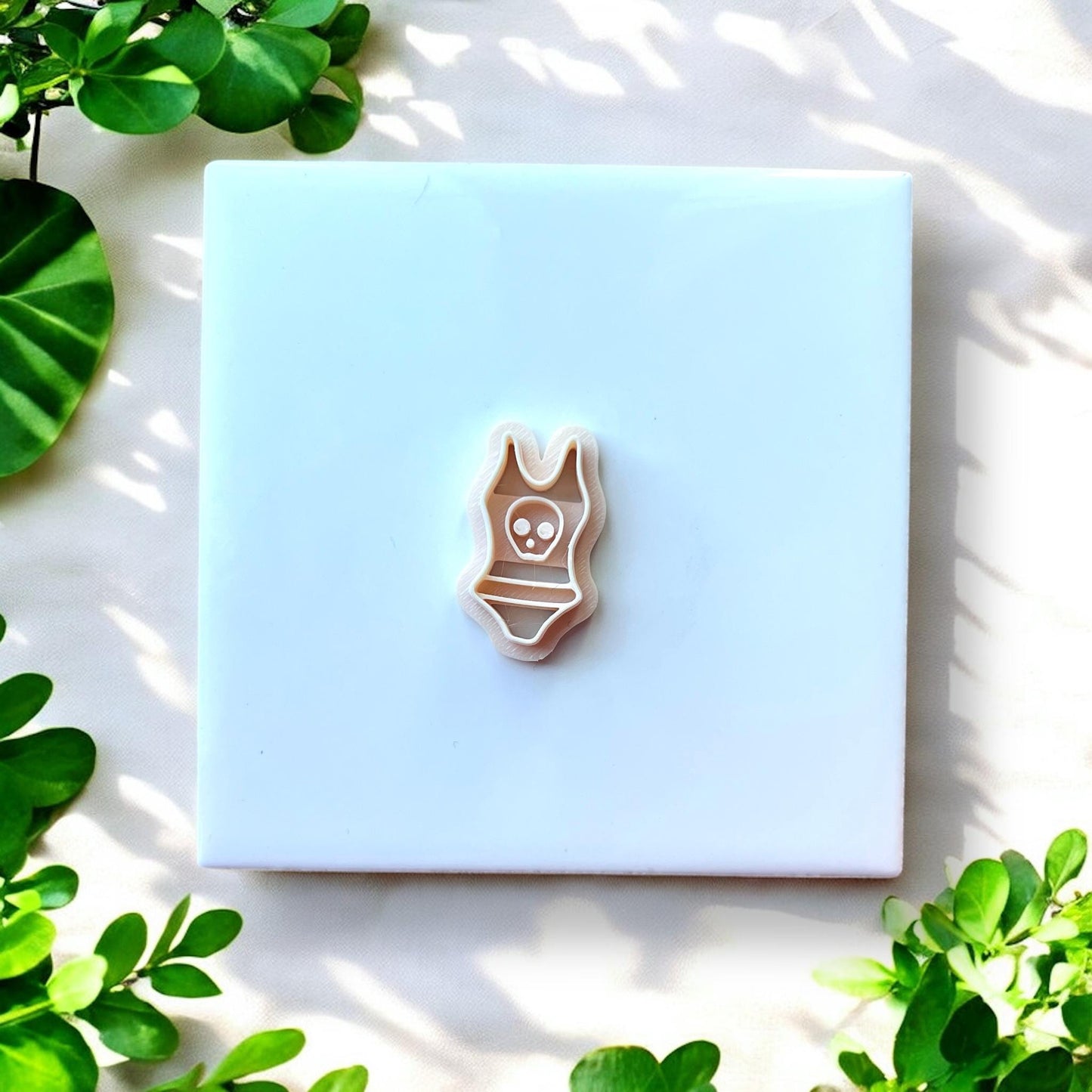 bodysuit shape cutter for clay