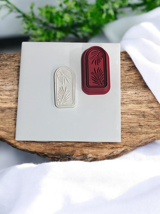 Deep red cutter with matching impression
