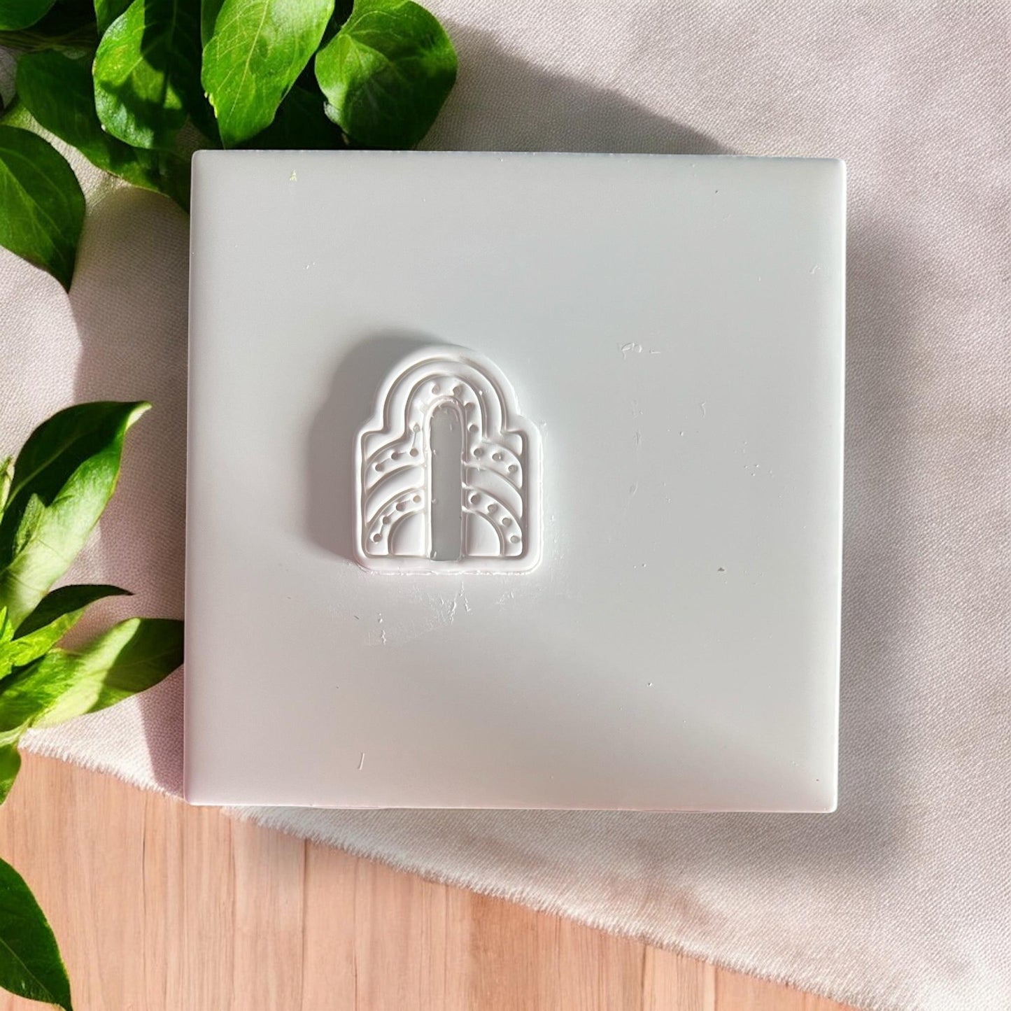 Modern arched polymer clay design