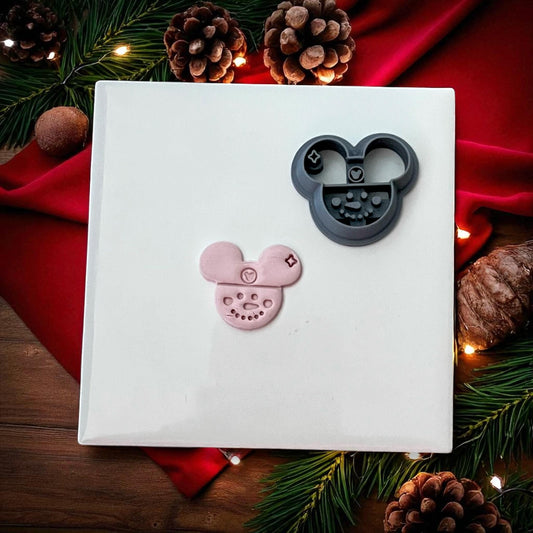 Christmas Mousy Snowman Clay Cutter – Festive Polymer Clay Tool for Holiday Jewelry and Craft Creations