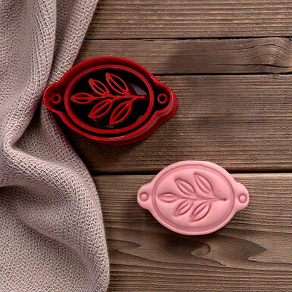 red leaf bracelet cutter with clay impression