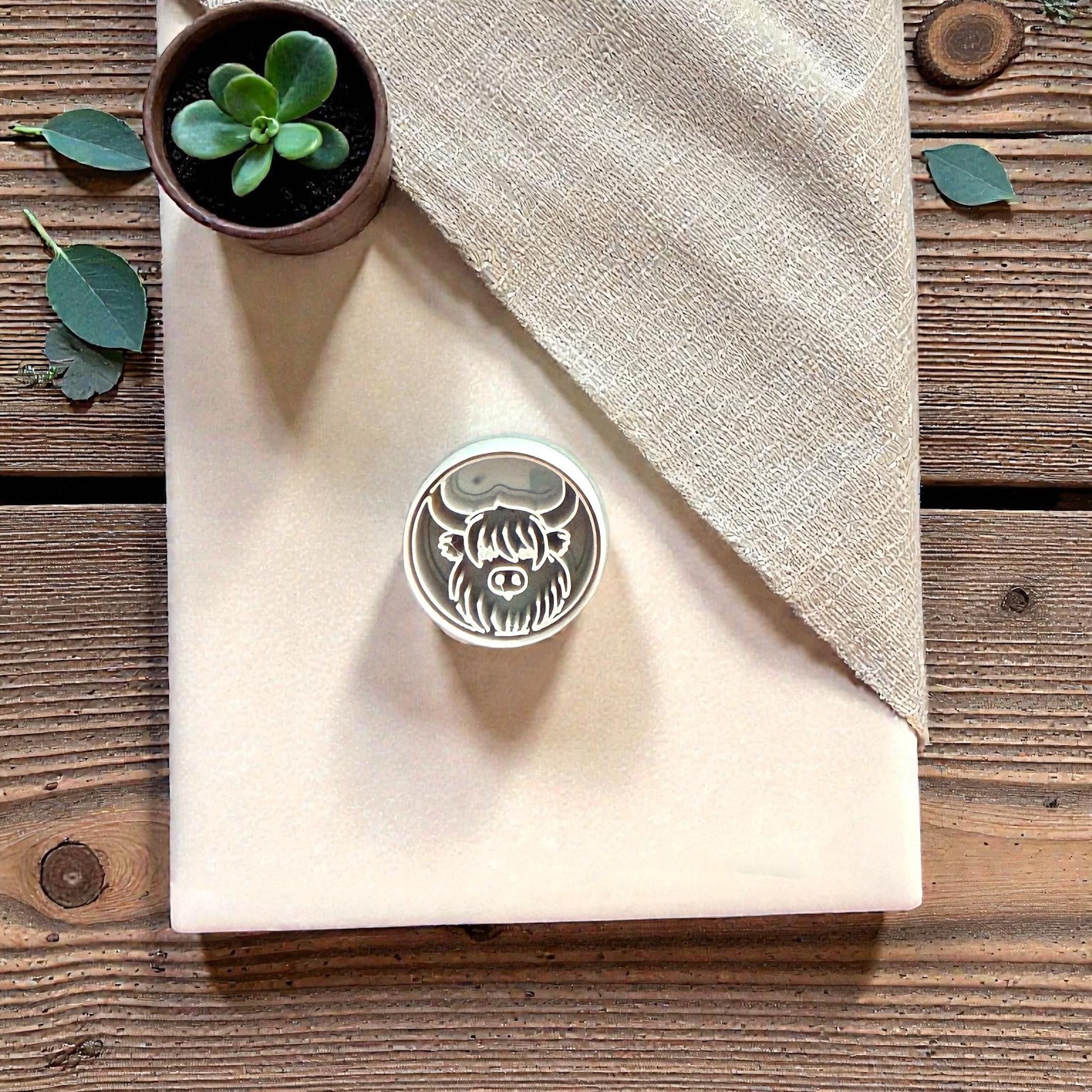 highland cow clay cutter