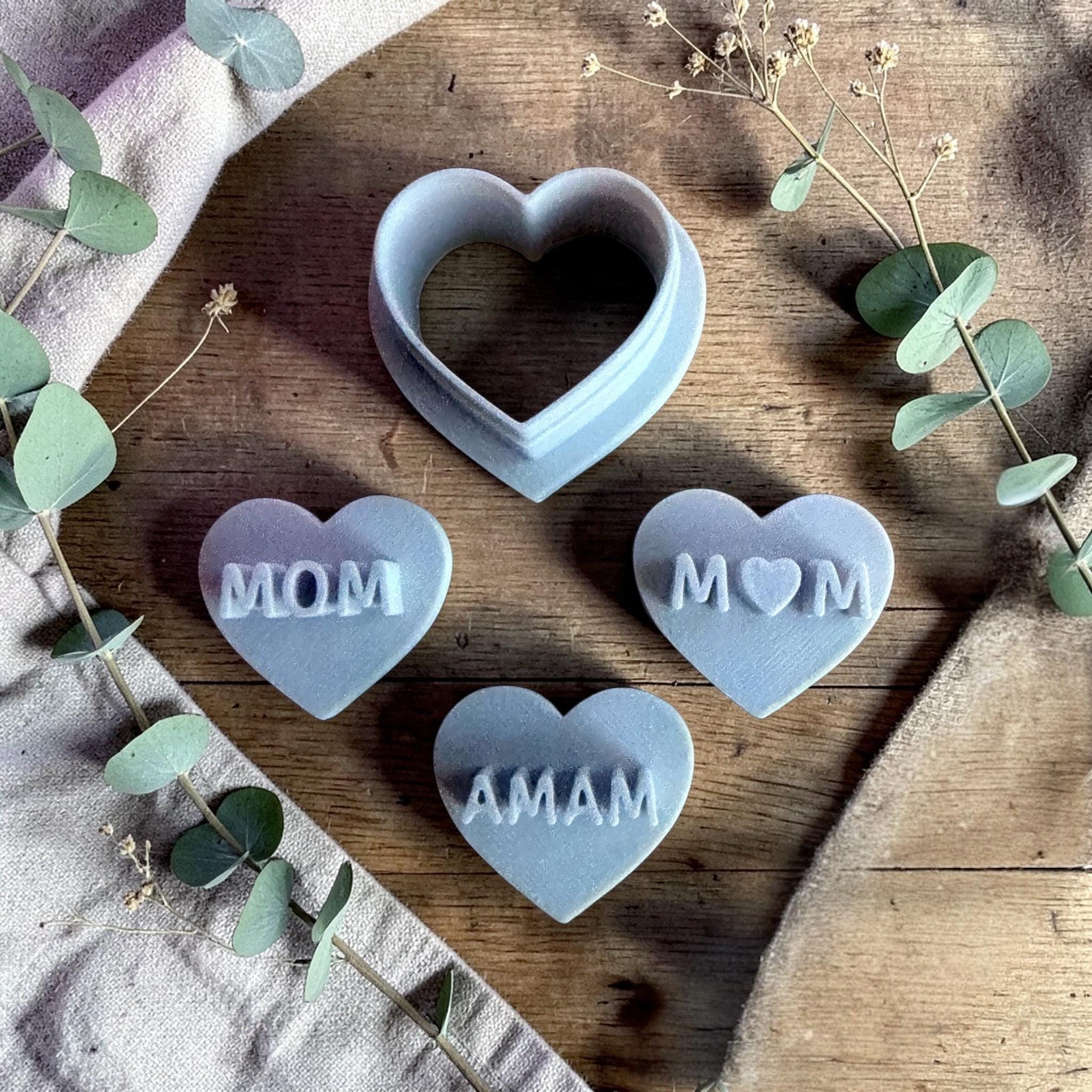 heart clay cutter with embossed mom and mam word designs