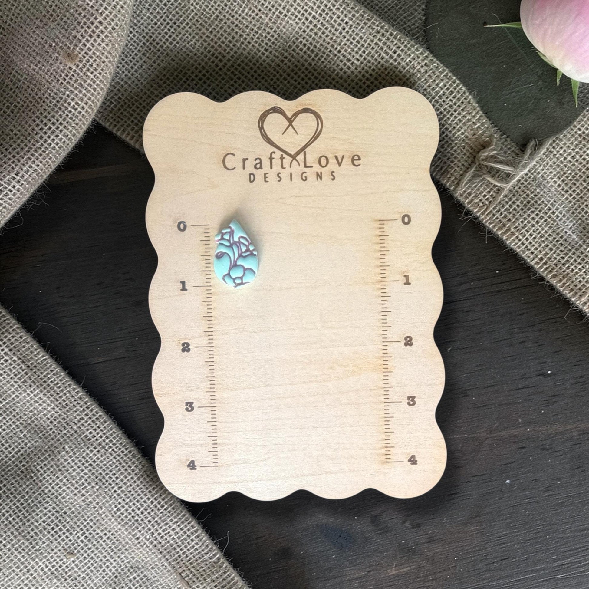 Sample polymer clay piece of teardrop flower cutter.