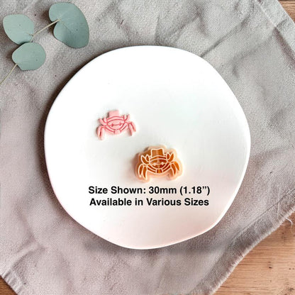 Crab cutter and clay example with size text on styled background
