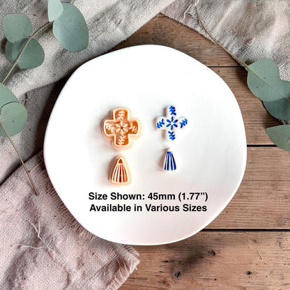 Cutter set with size text showing 45mm measurement and drop piece